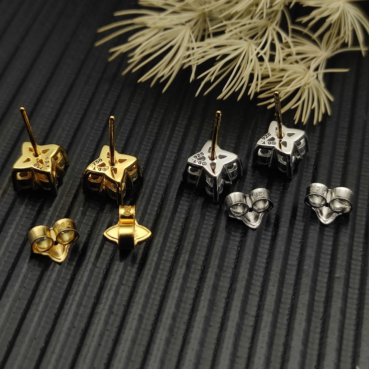 David Yurman Atlas Stud Earrings